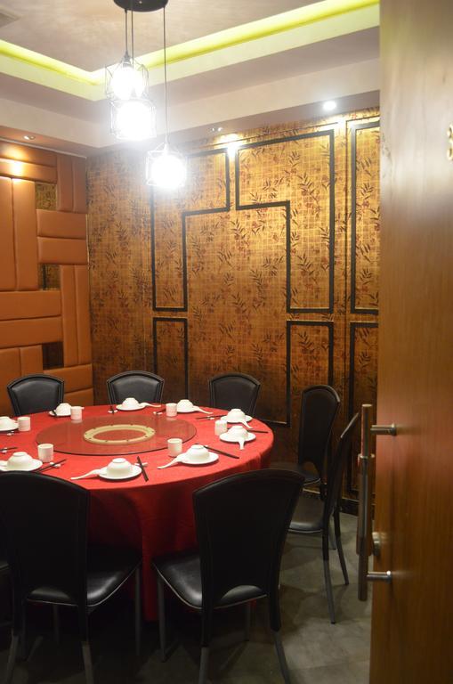 Mustika Gajah Mada Hotel Giacarta Esterno foto
