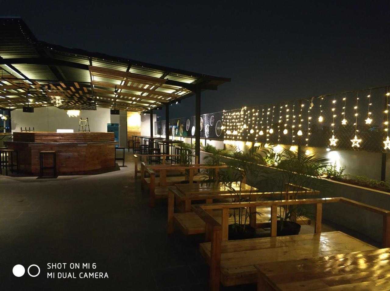 Mustika Gajah Mada Hotel Giacarta Esterno foto