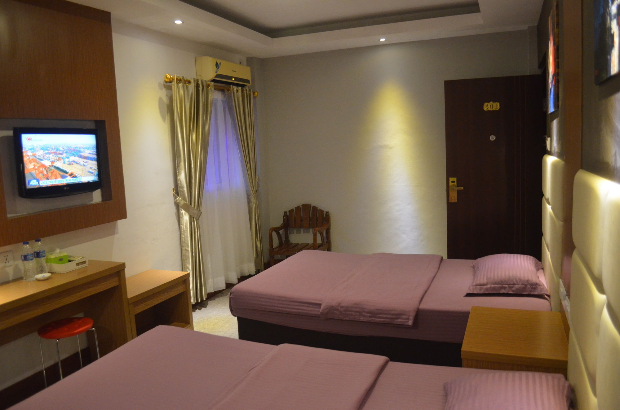 Mustika Gajah Mada Hotel Giacarta Esterno foto